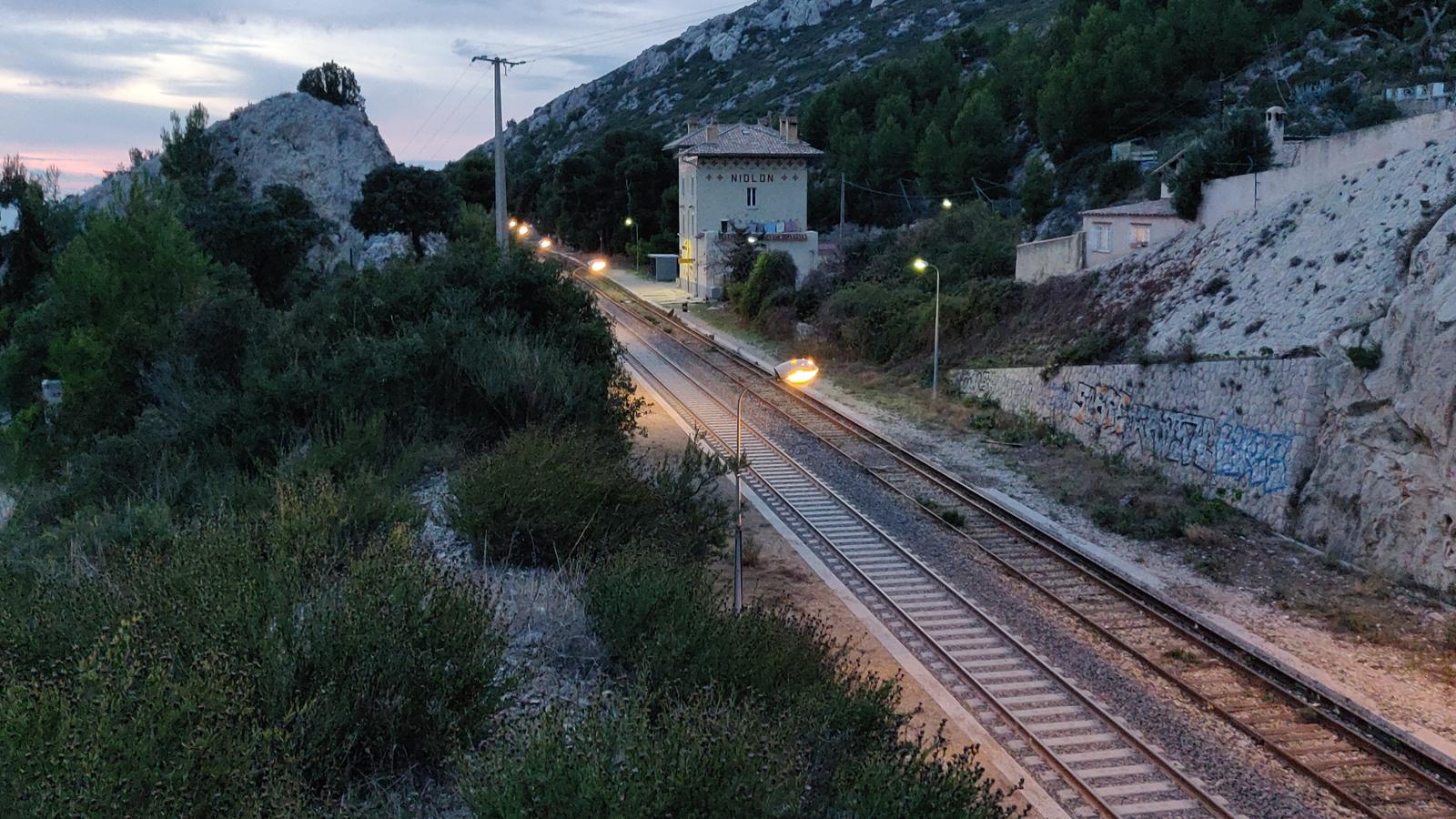 The Côte Bleue train at Niolon station