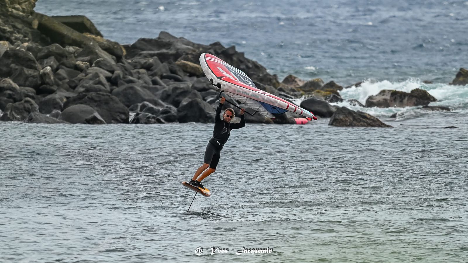 Wingfoil sur la Côte Bleue au départ de Carro